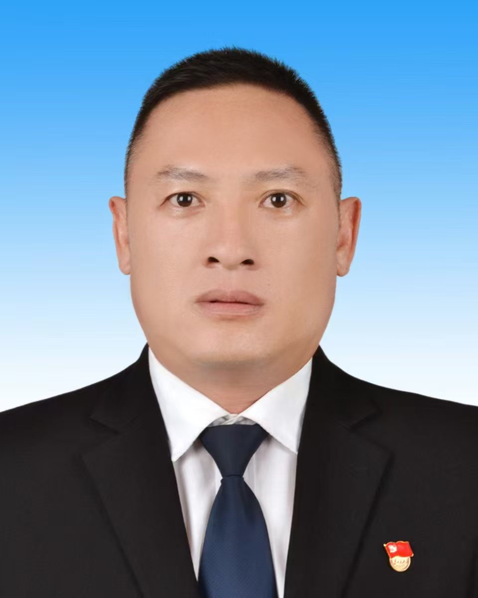 市七届人大代表 岩总